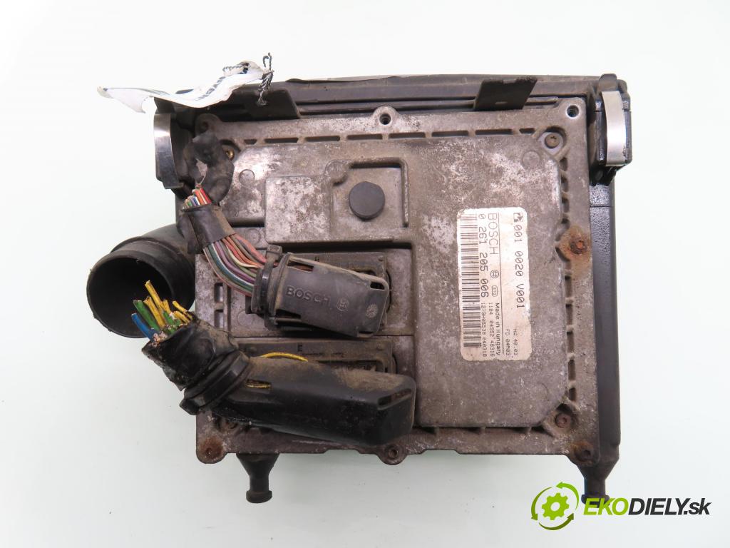 SMART FORTWO Coupe (450) HB 2004 45,00 0.6 R3 (450.332) - M 160.910 599,00 Riadiaca jednotka Motor 0010020V001 ; 0261205006