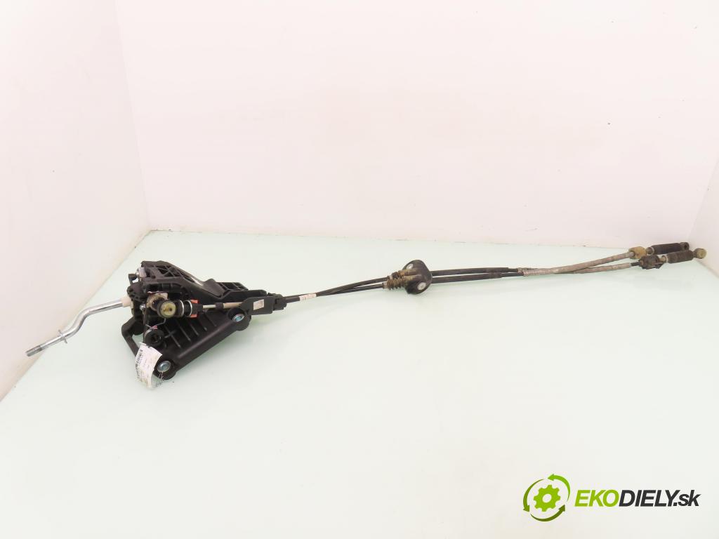 MAZDA 5 (CR19) MINIVAN 2005 85,00 1.8 1798,00 ZVEDÁK: