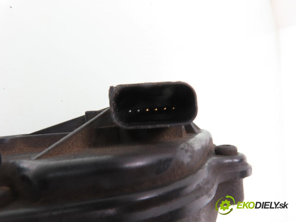 FORD FOCUS II (DA_, HCP) HB 2005 74,00 1.6 - HWDB 1596,00 Škrtiaca klapka 2S6U9E927D ; VP4F9U9E9288A (Škrtiaca klapka)