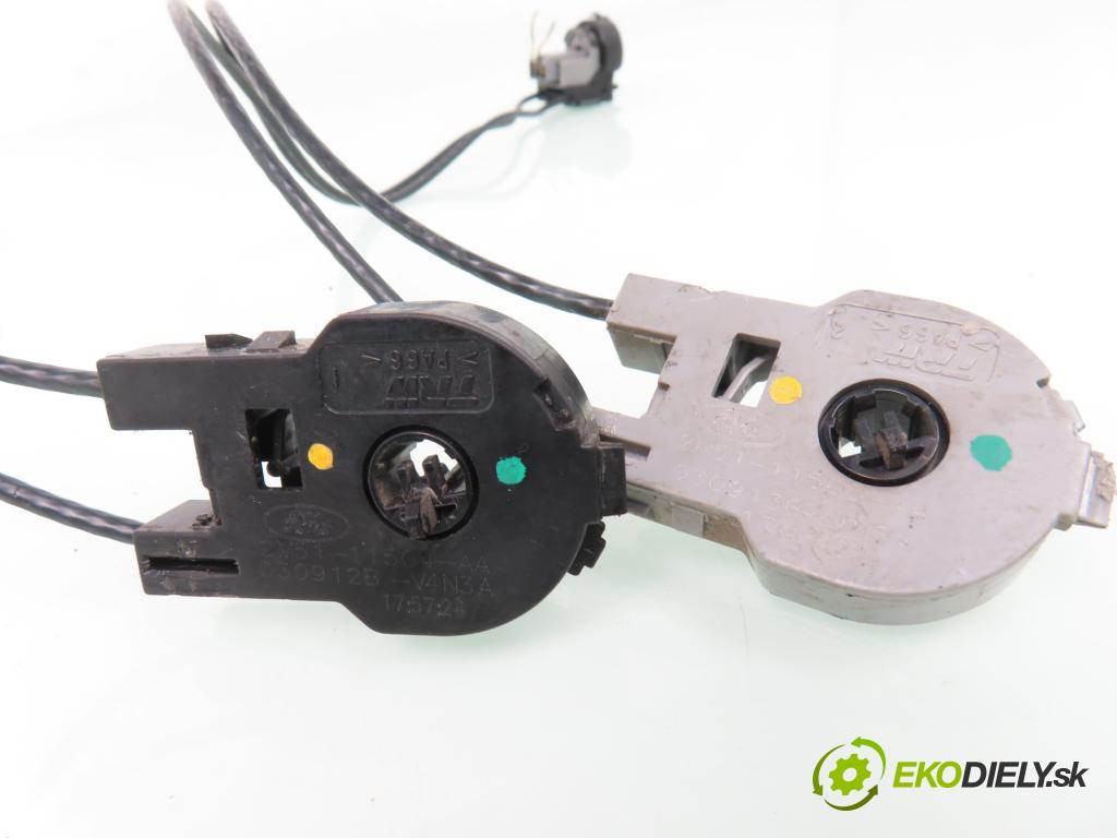 FORD FOCUS Turnier (DNW) KOMBI 2000 74,00 1.6 16V - FYDC 1596,00 Lanko panel kúrenia 2M5111504AA ; 2M5111503AA