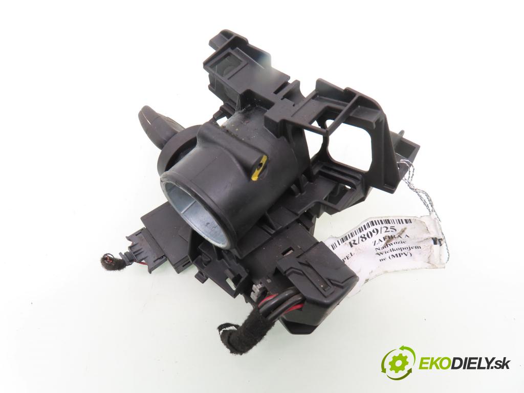 OPEL ZAFIRA A Nadwozie Wielkopojemne (MPV) (T98)  MINIVAN 2002 74,00 2.0 DTI 16V 101 - Y 20 DTH 1995,00 spinačka 90589313 ; 90589389 ; 24413106 (Spínacia skrinka)