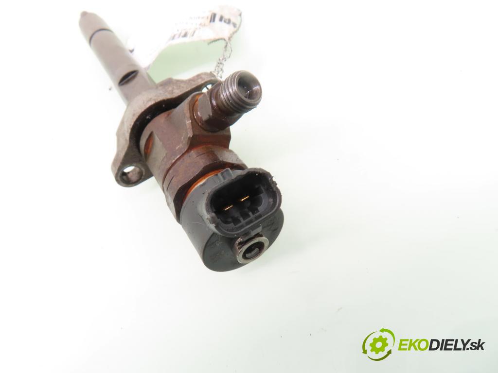 PEUGEOT PARTNER Skrzynia (5_, G_) FURGON 2007 55,00 1.6 HDi 75 - 9HW (DV6BTED4) 1560,00 vstrekovač 0445110239 (Vstrekovač paliva)