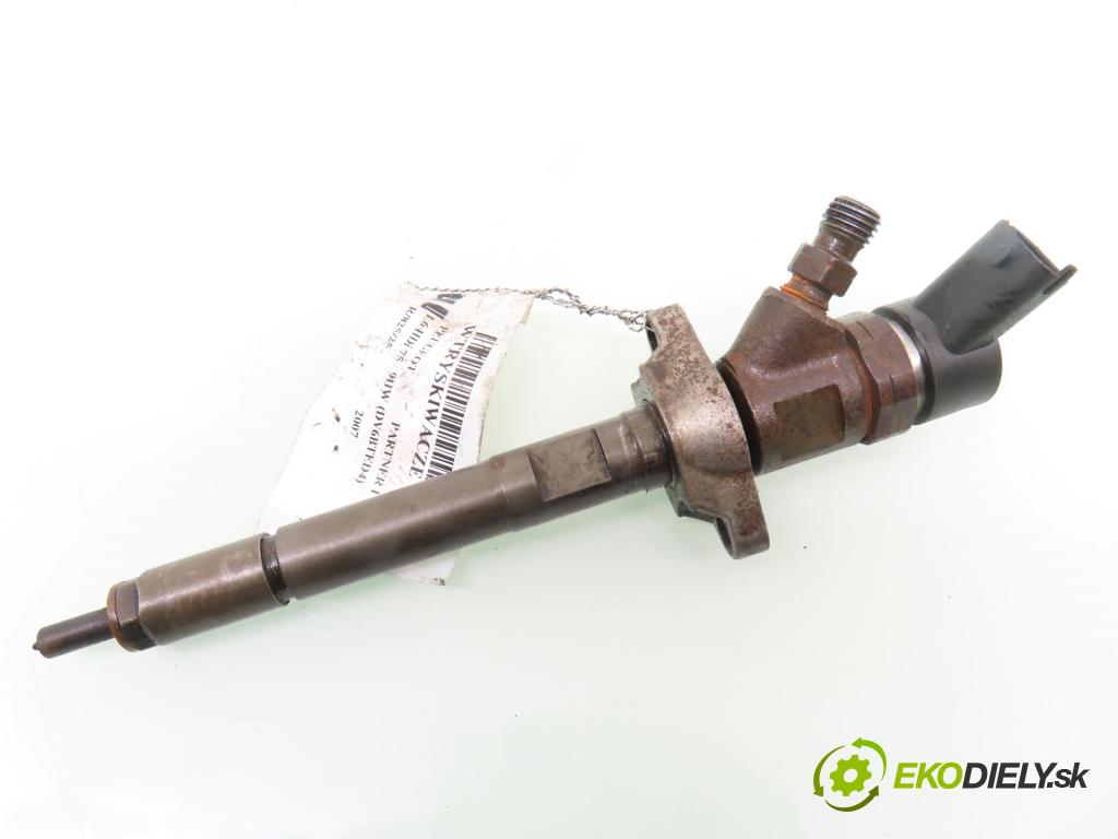 PEUGEOT PARTNER Skrzynia (5_, G_) FURGON 2007 55,00 1.6 HDi 75 - 9HW (DV6BTED4) 1560,00 vstrekovač 0445110239 (Vstrekovač paliva)