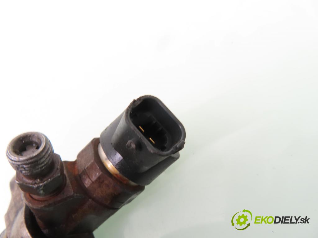 PEUGEOT PARTNER Skrzynia (5_, G_) FURGON 2007 55,00 1.6 HDi 75 - 9HW (DV6BTED4) 1560,00 vstrekovač 0445110239 (Vstrekovač paliva)