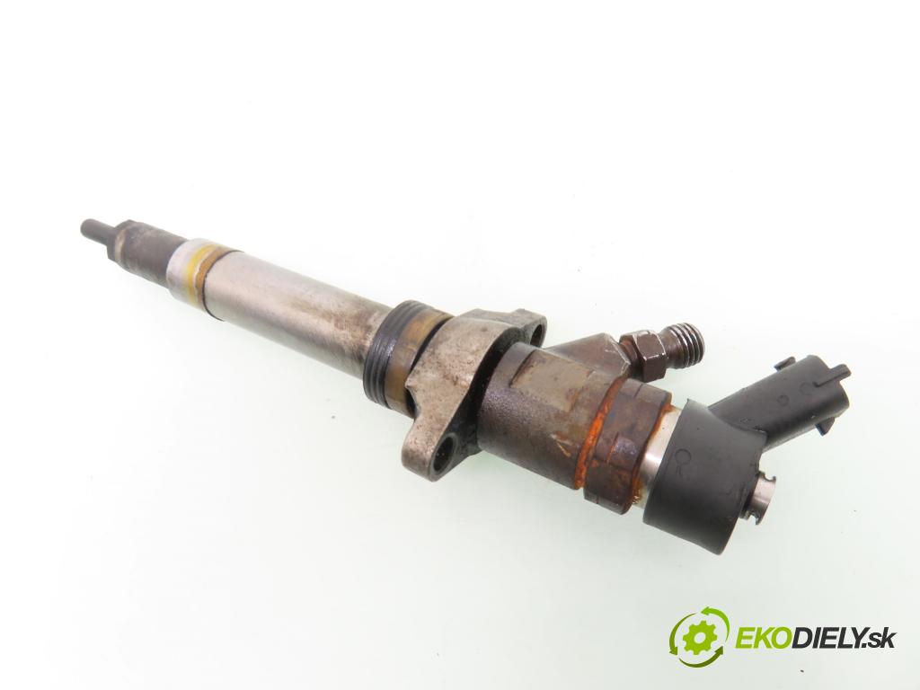 PEUGEOT PARTNER Skrzynia (5_, G_) FURGON 2007 55,00 1.6 HDi 75 - 9HW (DV6BTED4) 1560,00 vstrekovač 0445110239 (Vstrekovač paliva)