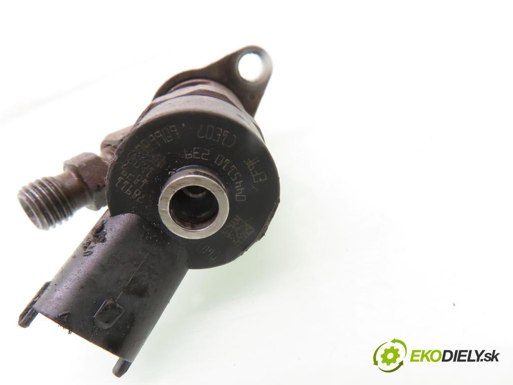 PEUGEOT PARTNER Skrzynia (5_, G_) FURGON 2007 55,00 1.6 HDi 75 - 9HW (DV6BTED4) 1560,00 vstrekovač 0445110239 (Vstrekovač paliva)