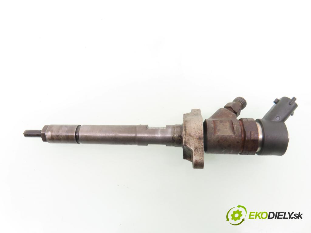 PEUGEOT PARTNER Skrzynia (5_, G_) FURGON 2007 55,00 1.6 HDi 75 - 9HW (DV6BTED4) 1560,00 vstrekovač 0445110239 (Vstrekovač paliva)