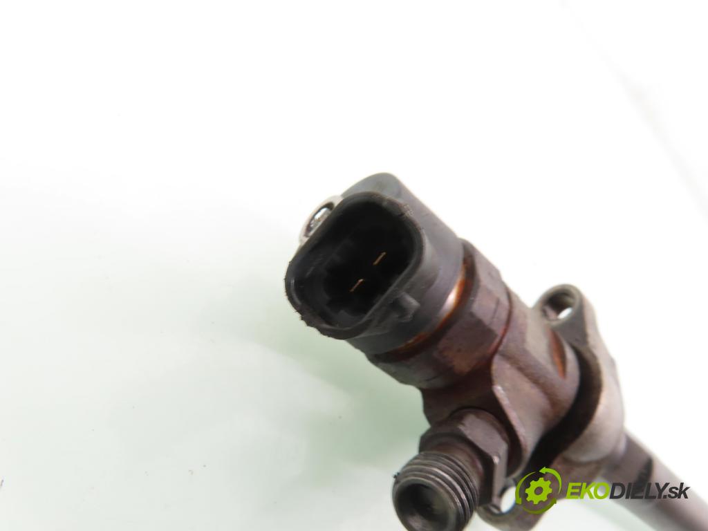 PEUGEOT PARTNER Skrzynia (5_, G_) FURGON 2007 55,00 1.6 HDi 75 - 9HW (DV6BTED4) 1560,00 vstrekovač 0445110239 (Vstrekovač paliva)