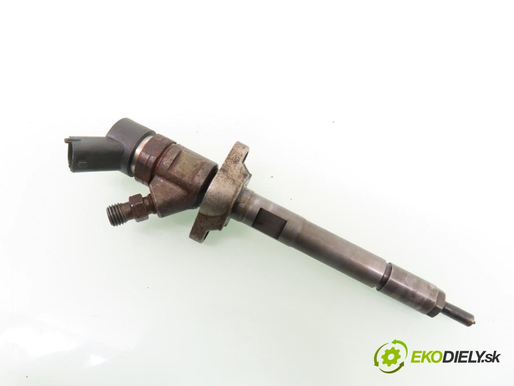 PEUGEOT PARTNER Skrzynia (5_, G_) FURGON 2007 55,00 1.6 HDi 75 - 9HW (DV6BTED4) 1560,00 vstrekovač 0445110239 (Vstrekovač paliva)