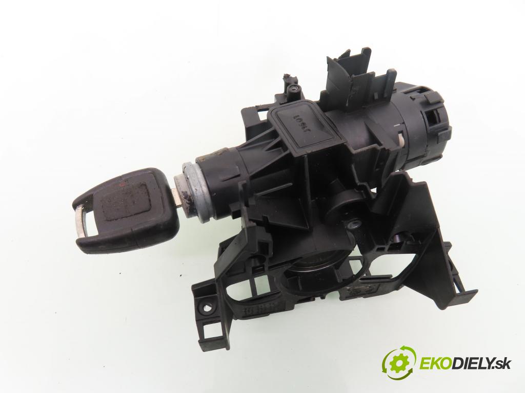 OPEL ASTRA G liftback (T98) HB 1999 74,00 1.6 16V - X 16 XEL 1598,00 spinačka 90589313 ; 90589389 ; 24413106 (Spínacia skrinka)