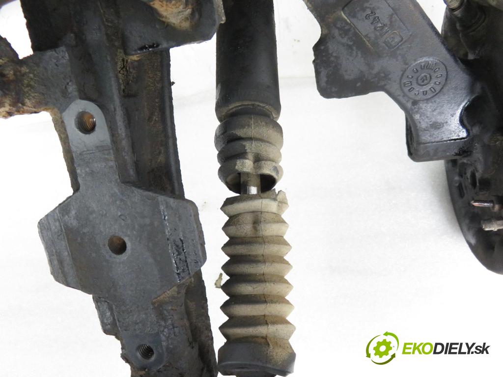 PEUGEOT PARTNER Skrzynia (5_, G_) FURGON 2007 55,00 1.6 HDi 75 - 9HW (DV6BTED4) 1560,00 Výstuha zadná