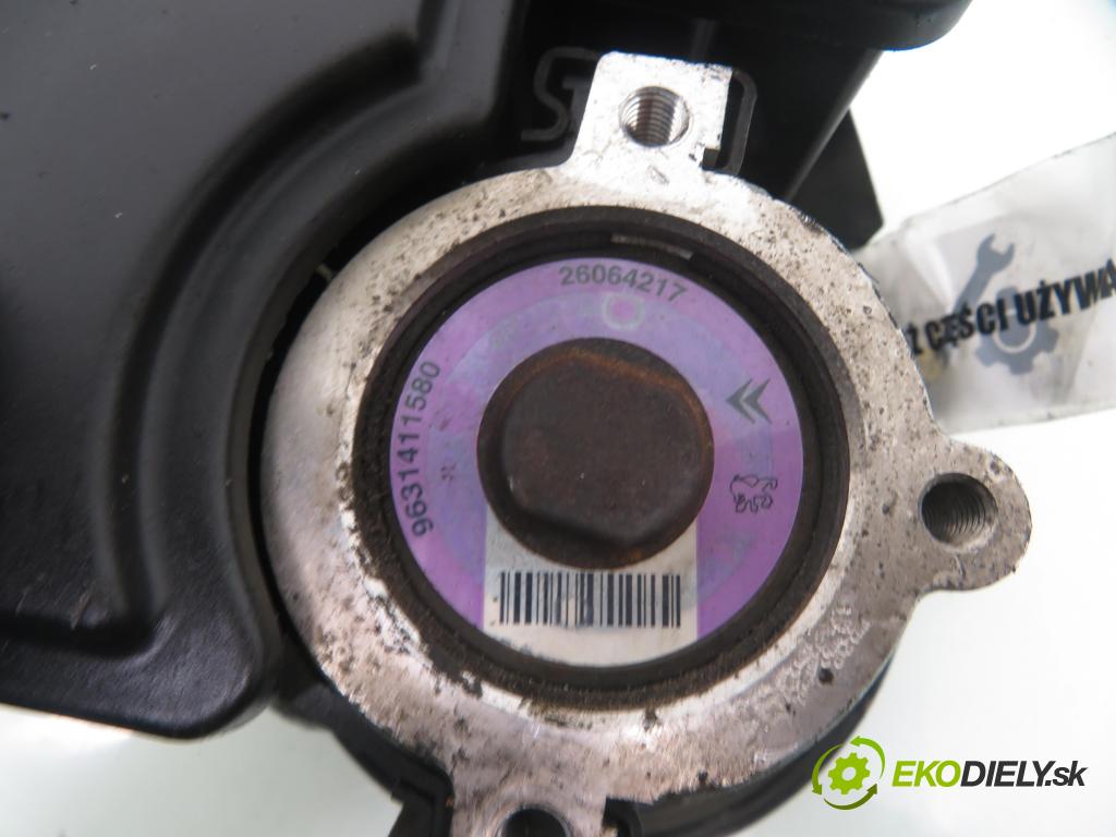 PEUGEOT 206 liftback (2A/C) HB 1999 55,00 1.4 i 75 -  KFX 1361,00 Pumpa servočerpadlo 9631411580 ; 26064217 (Servočerpadlo)