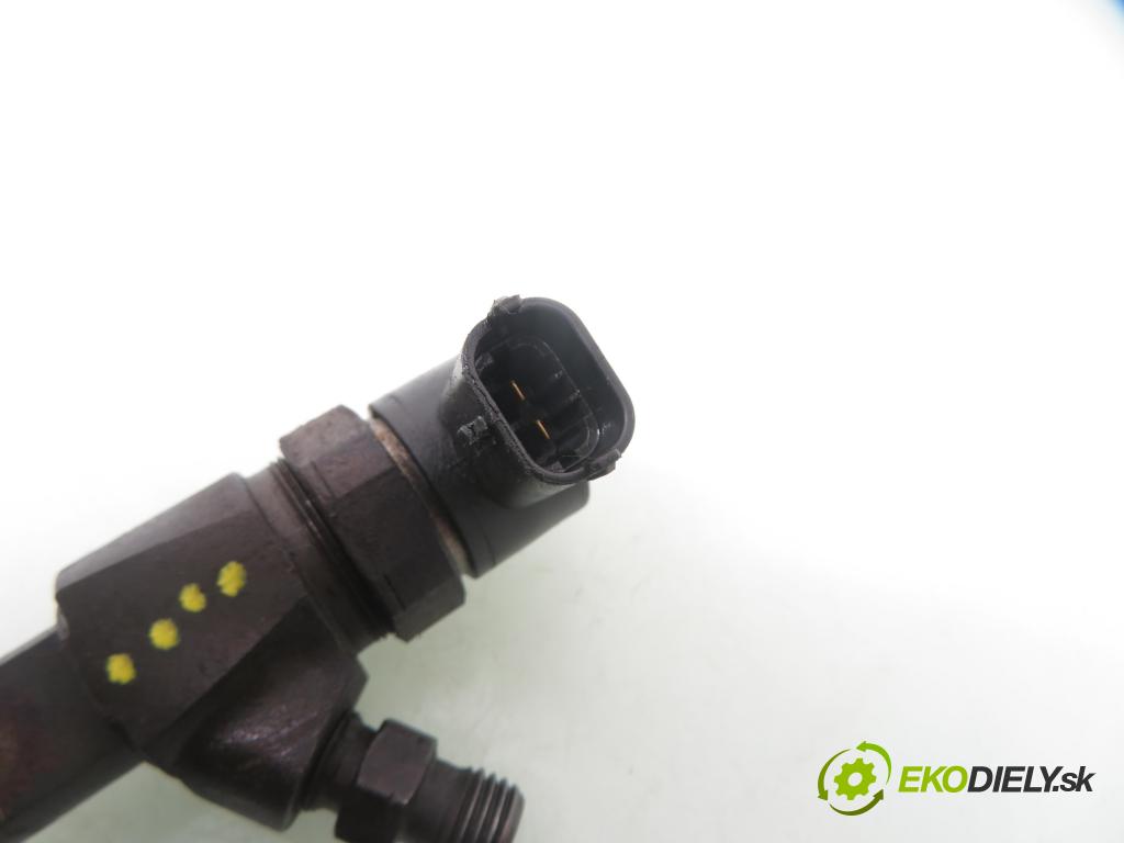 ALFA ROMEO 159 Sportwagon (939_) SEDAN 2006 110,00 1.9 JTDM 16V - 939 A2.000 1910,00 vstřikovač 0445110243 (Vstřikovač paliva)