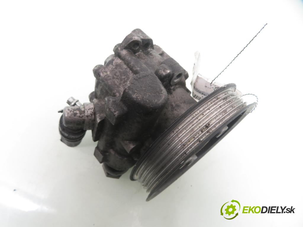 VW PASSAT B5.5 Variant (3B6) KOMBI 2000 74,00 1.9 TDI PD 101 - AVB 1896,00 Pumpa servočerpadlo 038145255D (Servočerpadlo)