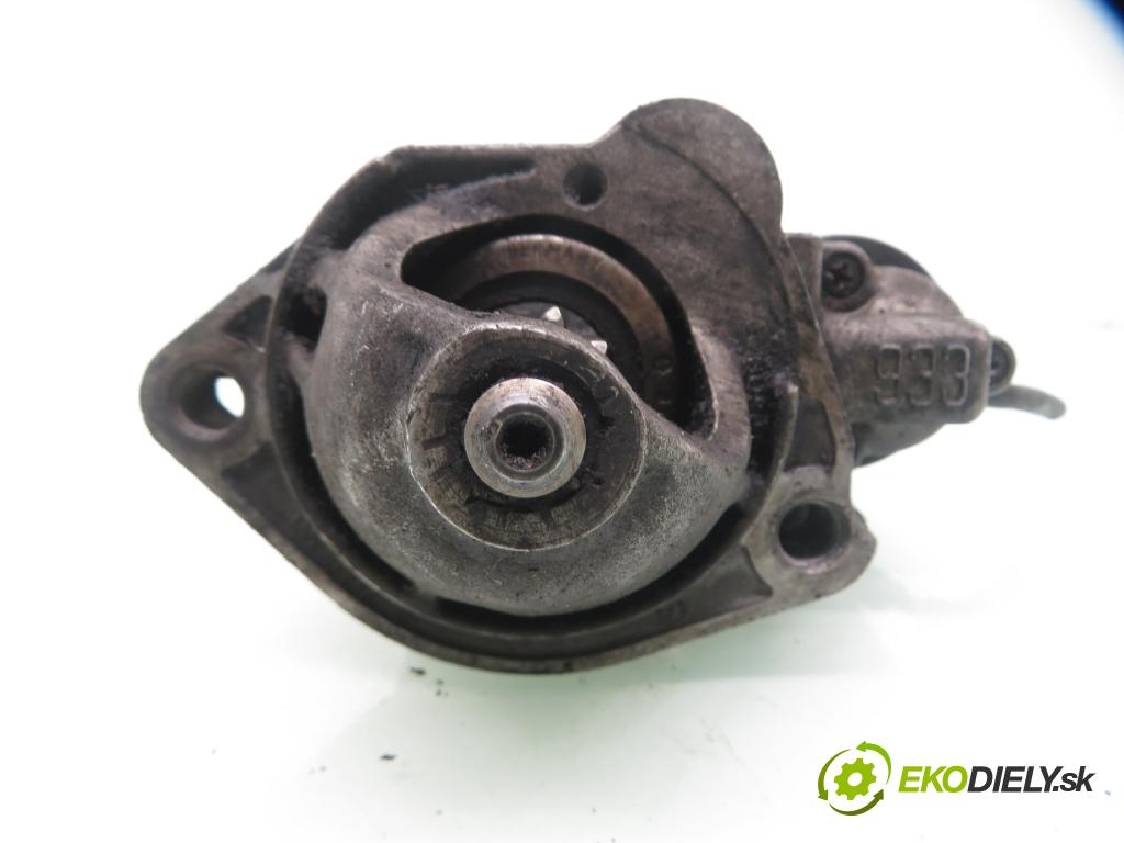 VW PASSAT B5 (3B2) SEDAN 1996 74,00 1.6 - ADP 1595,00 startér 038914023B (Startér)