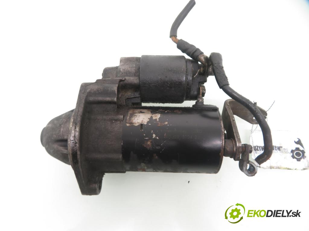 VW PASSAT B5 (3B2) SEDAN 1996 74,00 1.6 - ADP 1595,00 startér 038914023B (Startér)