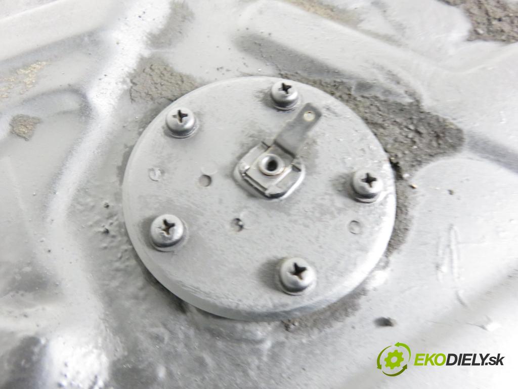 DAEWOO TICO (KLY3) HB 1997 35,00 0.8 48 - F8C 796,00 Nádržka paliva benzín