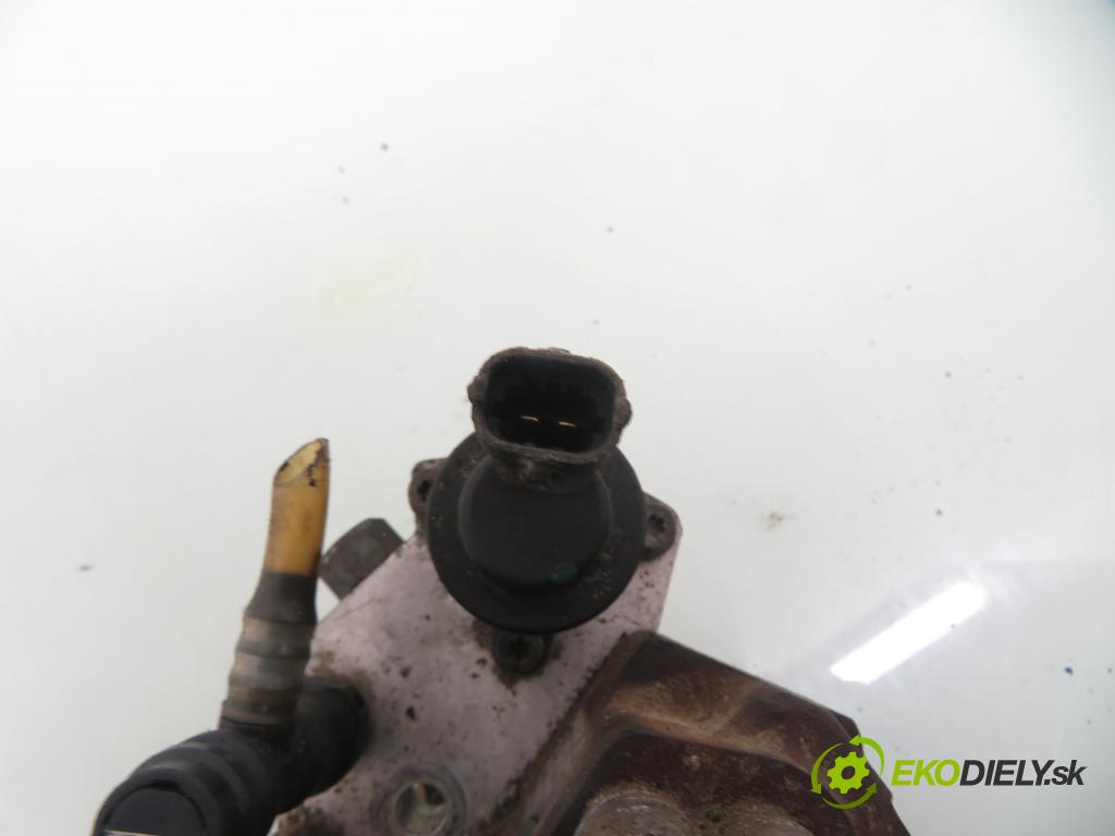 OPEL VIVARO A Skrzynia (X83) FURGON 2003 74,00 1.9 DTI 101 - F9Q 760 1870,00 pumpa vysokého TLAK: 0445010075 ; 8200108225