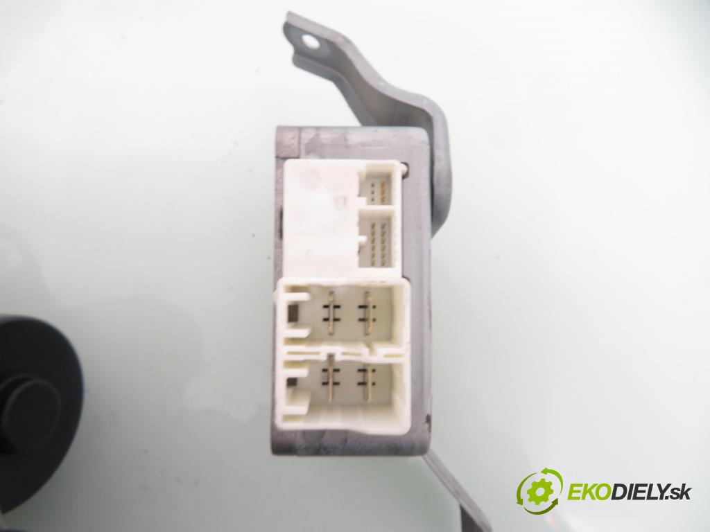 TOYOTA YARIS (_P1_) HB 2005 55,00 1.4 D-4D (NLP10_) - 1ND-TV 1364,00 serv/podporovanie elektrické 6900000792 ; 452000D032 ; 6900000569