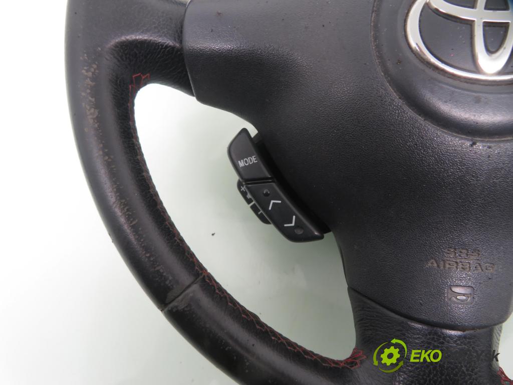 TOYOTA YARIS (_P1_) HB 2005 55,00 1.4 D-4D (NLP10_) - 1ND-TV 1364,00 Volant 1016629907 ; 451300D10180 (Volant)