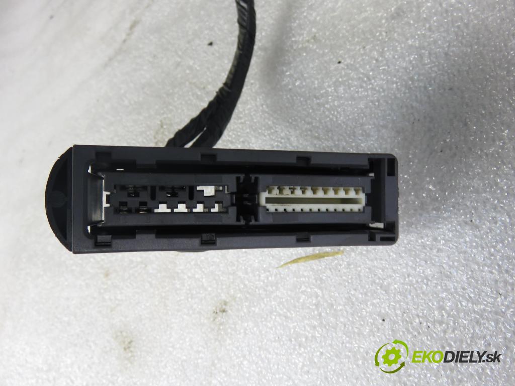 OPEL VECTRA C Kombi (Z02) KOMBI 2006 110,00 1.9 CDTI - Z 19 DTH 1910,00 kapota kufor Combi 