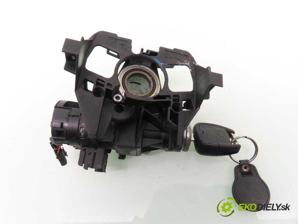 OPEL ASTRA G liftback (T98) HB 1999 74,00 1.6 16V - X 16 XEL 1598,00 spinačka 90589313 ; 90589389 (Spínacia skrinka)