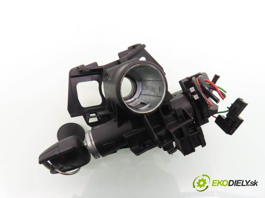 OPEL ASTRA G liftback (T98) HB 1999 74,00 1.6 16V - X 16 XEL 1598,00 spinačka 90589313 ; 90589389 (Spínacia skrinka)