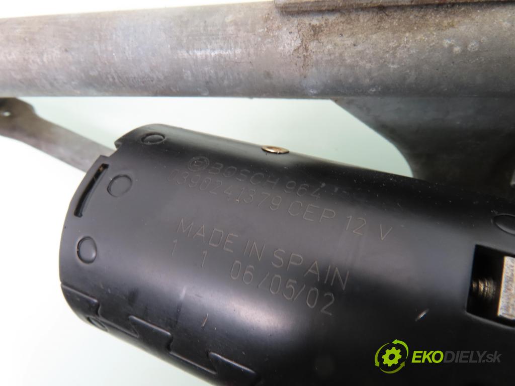 RENAULT SCENIC I (JA0/1_) MINIVAN 2002 102,00 2.0 16V 139 - F4R 740 1998,00 Motorček stieračov 0390241379 ; 3397020563 ; 8200106711