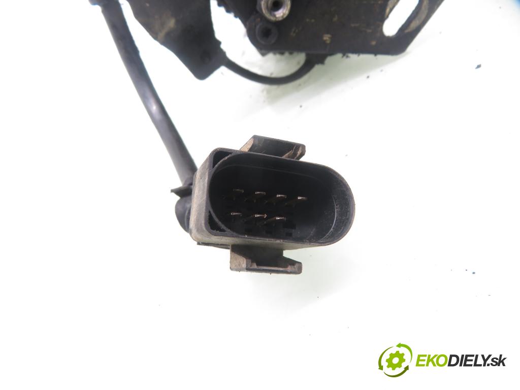 VW PASSAT B3/B4 Variant (3A5, 35I) KOMBI 1997 66,00 1.9 TDI - 1Z 1896,00 Pumpa vstrekovacia 0460404985 ; 028130110H (Vstrekovacie čerpadlo)