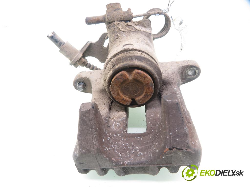 VW PASSAT B5.5 Variant (3B6) KOMBI 2000 74,00 1.9 TDI PD 101 - AVB 1896,00 Brzdič strmeň pravé zadné 