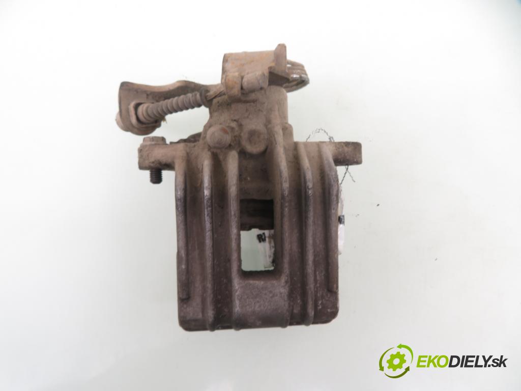 VW PASSAT B5.5 Variant (3B6) KOMBI 2000 74,00 1.9 TDI PD 101 - AVB 1896,00 Brzdič strmeň LT