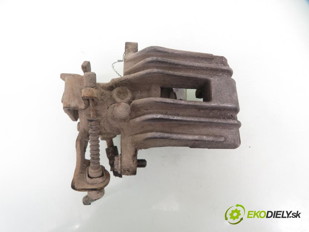 VW PASSAT B5.5 Variant (3B6) KOMBI 2000 74,00 1.9 TDI PD 101 - AVB 1896,00 Brzdič strmeň LT