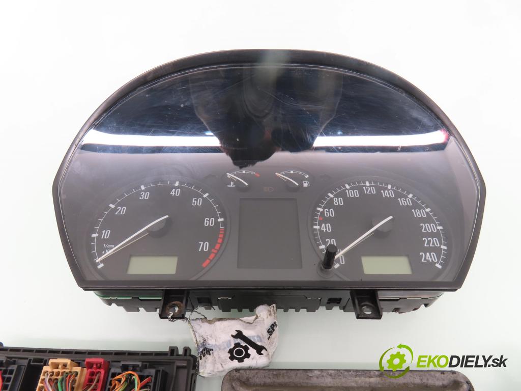 SKODA FABIA I (6Y2) HB 2000 74,00 1.4 16V - AUB 1390,00 spinačka / imobilizéra IMMO / Riadiaca jednotka 036906034BK ; 6160048915 ; 6Q1937049