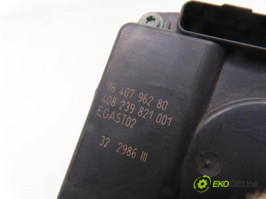 CITROEN C3 I (FC_) HB 2006 54,00 1.4 i - KFV (TU3JP) 1360,00 Škrtiaca klapka 9640796280 ; 408239821001 (Škrtiaca klapka)