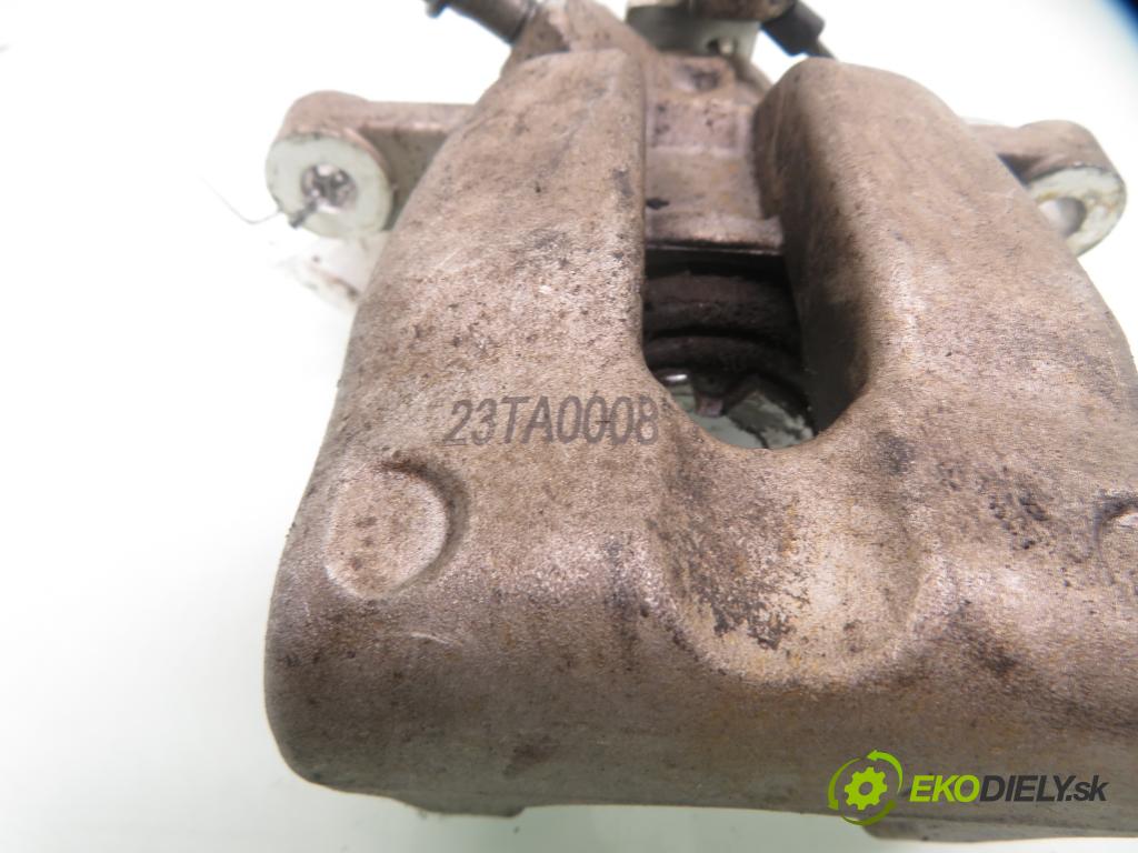 OPEL ZAFIRA A Nadwozie Wielkopojemne (MPV) (T98) MINIVAN 2002 74,00 2.0 DTI 16V 101 - Y 20 DTH 1995,00 Brzdič strmeň LT 23TA0008