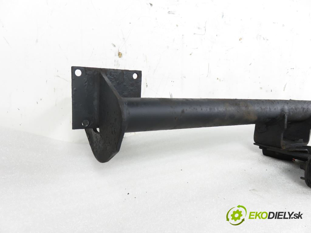 PEUGEOT 307 SW (3H) KOMBI 2007 80,00 1.6 HDI 110 - 9HY (DV6TED4) 1560,00 Hák