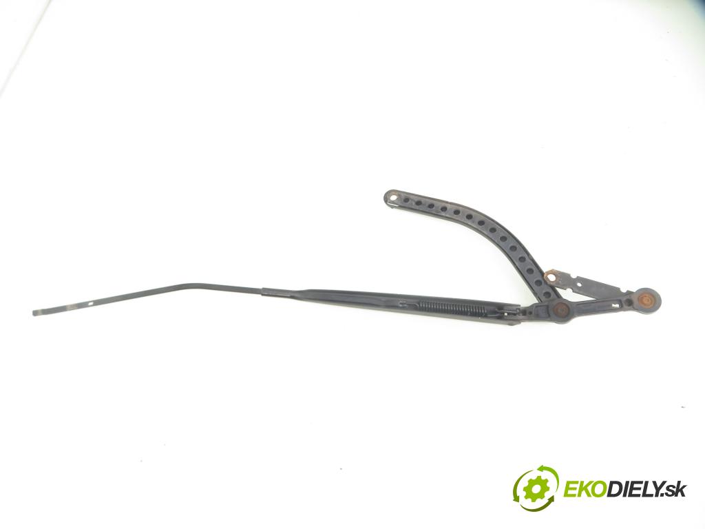 RENAULT SCENIC II (JM0/1_) MINIVAN 2006 63,00 1.5 dCi (JM1F) - K9K 724 1461,00 RAMENO: stierače PP 8200688127 ; 80010797 ; AS12U