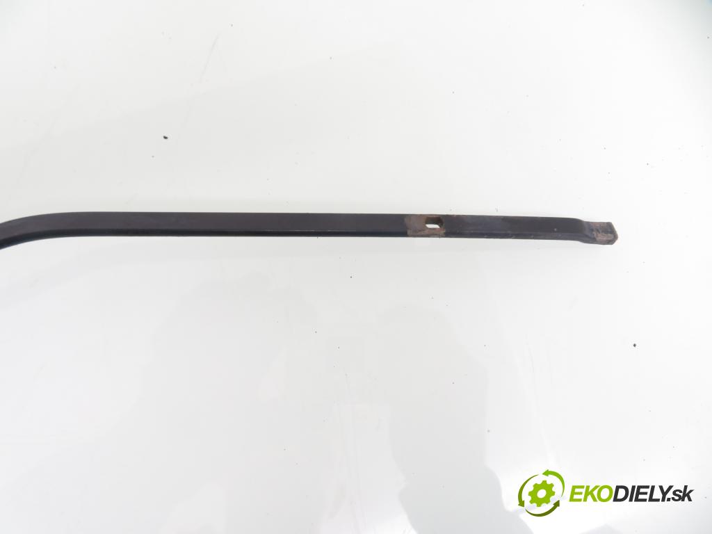 RENAULT SCENIC II (JM0/1_) MINIVAN 2006 63,00 1.5 dCi (JM1F) - K9K 724 1461,00 RAMENO: stierače PP 8200688127 ; 80010797 ; AS12U
