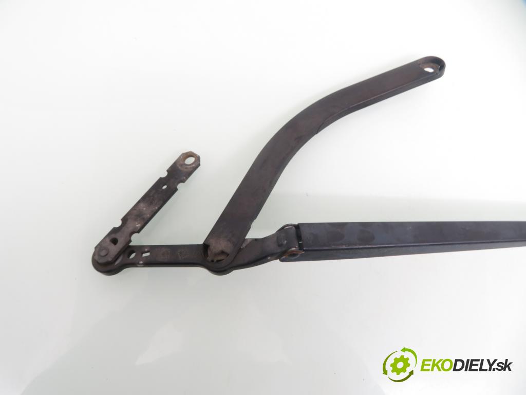 RENAULT SCENIC II (JM0/1_) MINIVAN 2006 63,00 1.5 dCi (JM1F) - K9K 724 1461,00 RAMENO: stierače PP 8200688127 ; 80010797 ; AS12U