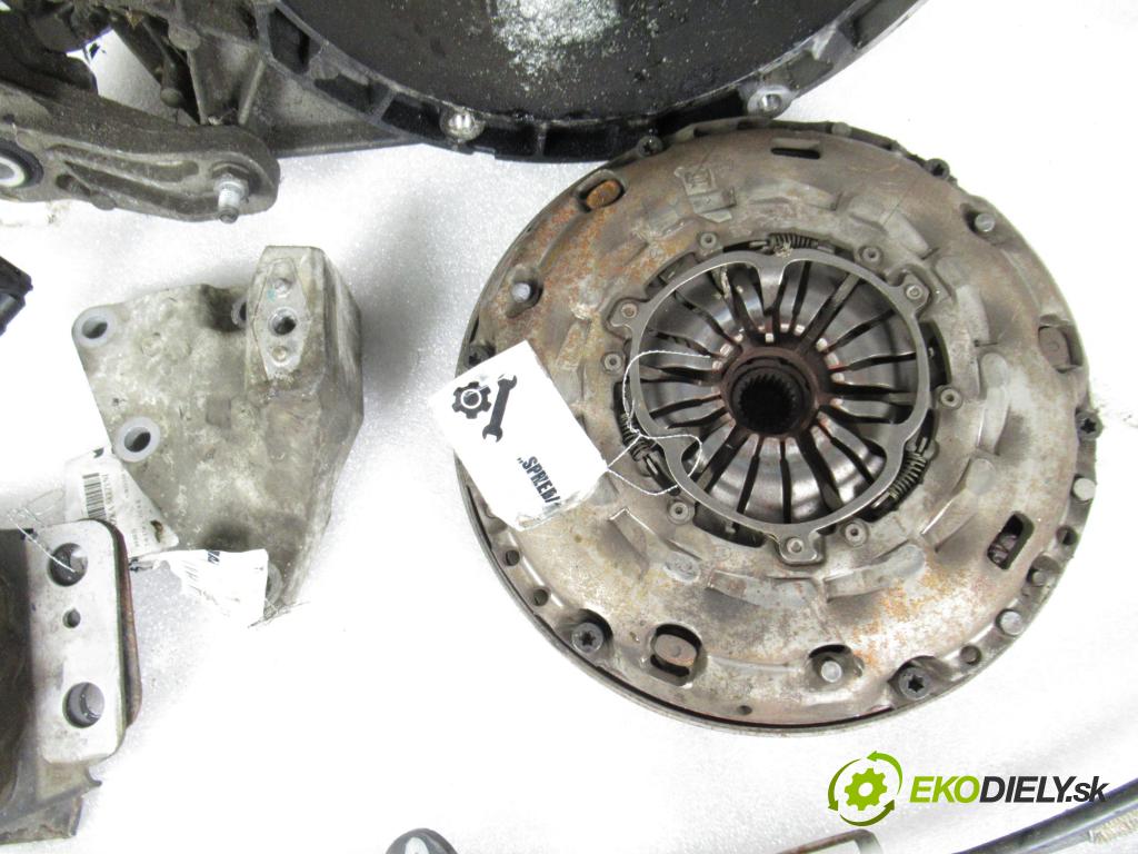 FORD S-MAX (WA6) MINIVAN 2007 103,00 2.0 TDCi - QXWB 1997,00 přeložení 7G9R7002UD ; 6M2R7F096EB