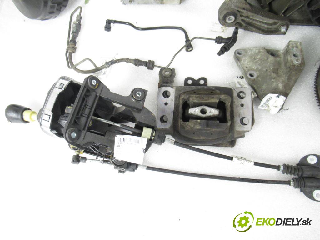 FORD S-MAX (WA6) MINIVAN 2007 103,00 2.0 TDCi - QXWB 1997,00 přeložení 7G9R7002UD ; 6M2R7F096EB