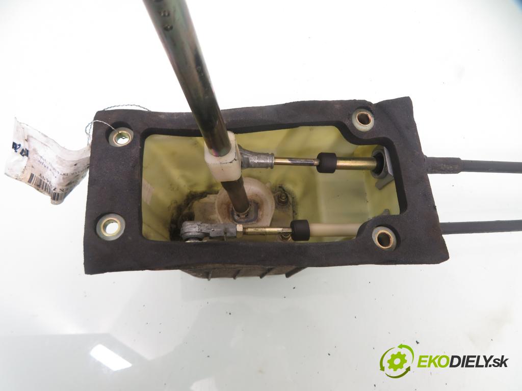 FIAT SEICENTO / 600 (187_) HB 2001 40,00 1.1 54 - 176 B2.000 1108,00 ZVEDÁK: