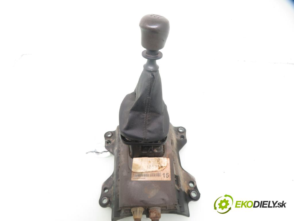 FIAT GRANDE PUNTO (199_) HB 2008 48,00 1.2 - 199 A4.000 1242,00 ZVEDÁK: 553485390