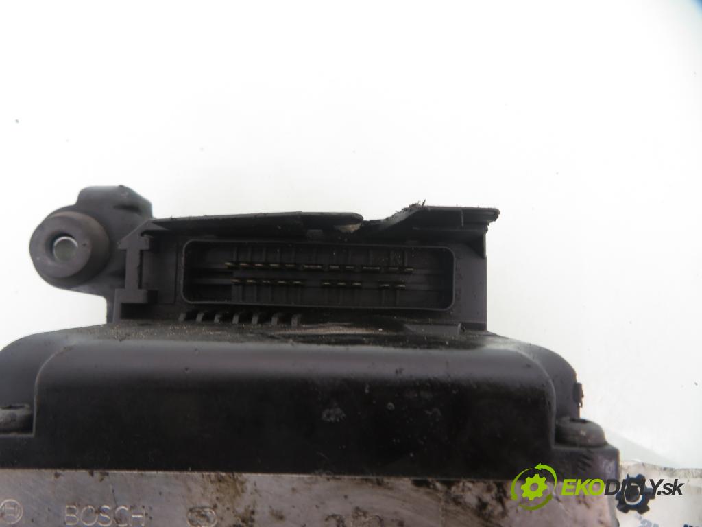 AUDI A4 (8D2, B5) SEDAN 1996 81,00 1.9 TDI 110 - AFN 1896,00 Pumpa ABS 0265218011 ; 4A0614111G (Pumpa ABS)