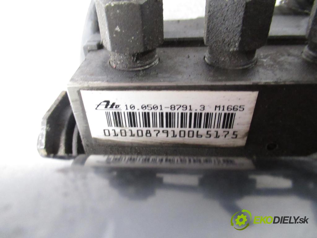 SAAB 900 II LIFTBACK 1995 136,00 2.0 -16 Turbo 185 - B204L 1985,00 posilovač 4543740 ; 10044707303 ; 10050187913 (Servočerpadlo)