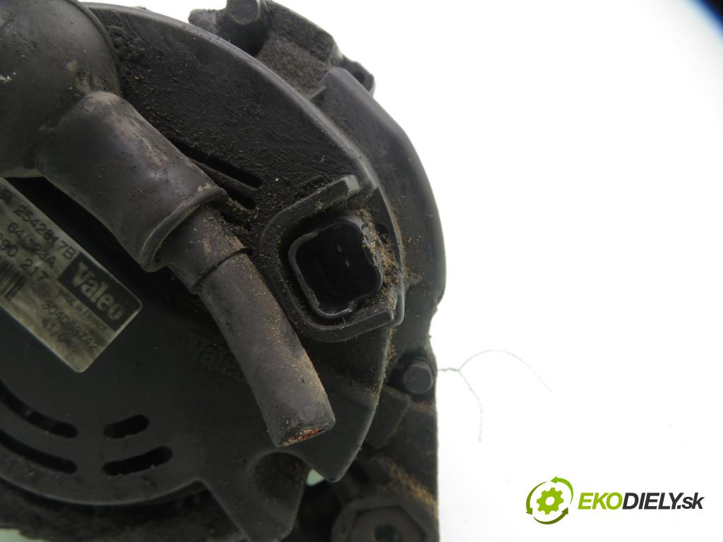 NISSAN PRIMERA (P12) SEDAN 2003 85,00 1.9 dCi - F9Q 1870,00 Alternátor 8200290217 ; SG12B081 ; 2542817B (Alternátor)