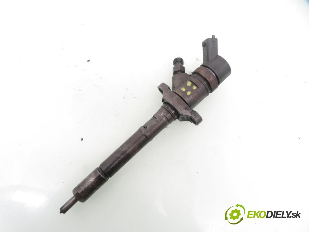 PEUGEOT 307 SW (3H) KOMBI 2007 80,00 1.6 HDI 110 - 9HY (DV6TED4) 1560,00 vstřikovač 0445110281 (Vstřikovač paliva)