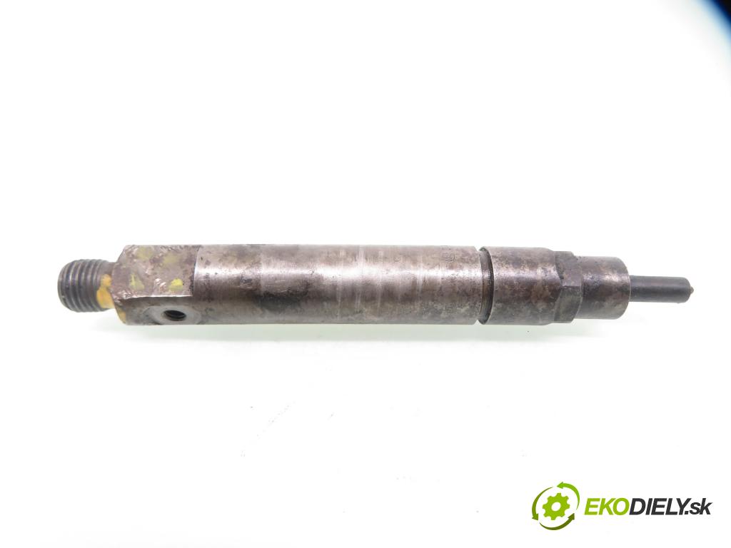 FIAT DUCATO (230_) FURGON 1998 90,00 2.8 TDi 122 - 8140.43 2800,00 vstrekovač 0432193666 (Vstrekovač paliva)