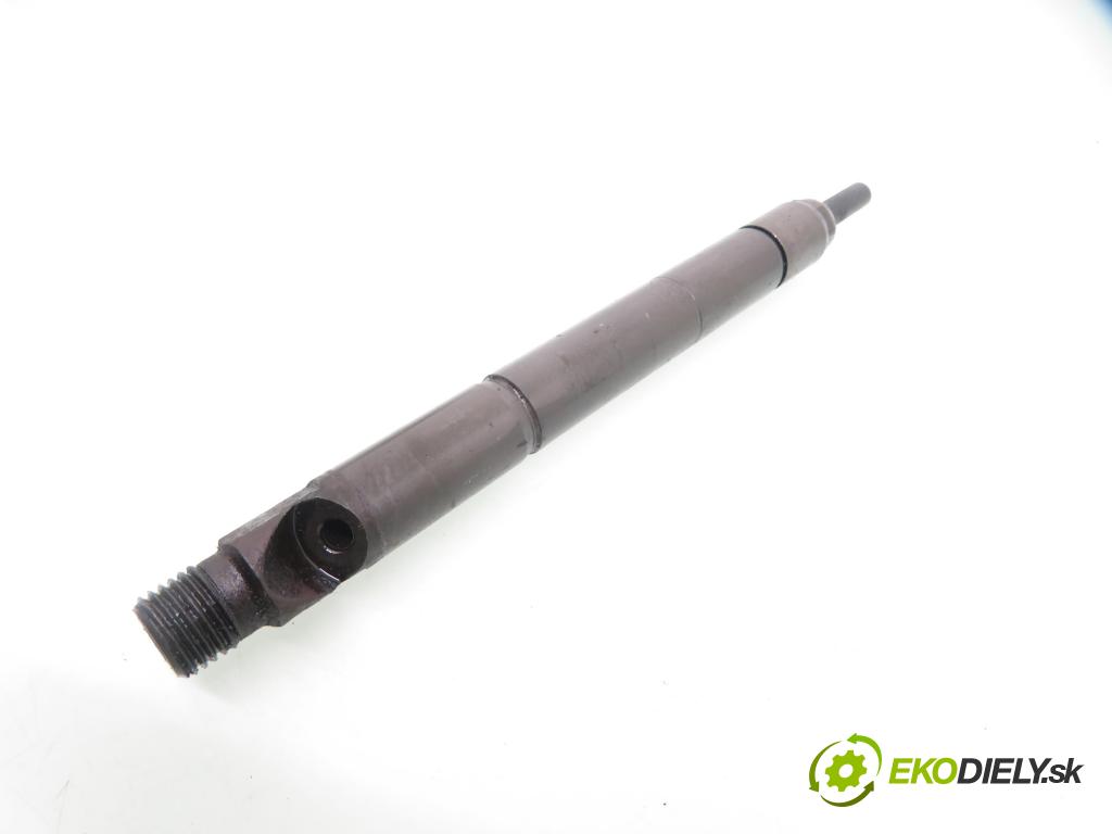 FORD TRANSIT Furgon (FA_ _) FURGON 2002 66,00 2.4 DI (FAA_, FAB_, FAC_, FAD_) - D2FA 2402,00 vstrekovač TJBB02601D (Vstrekovač paliva)