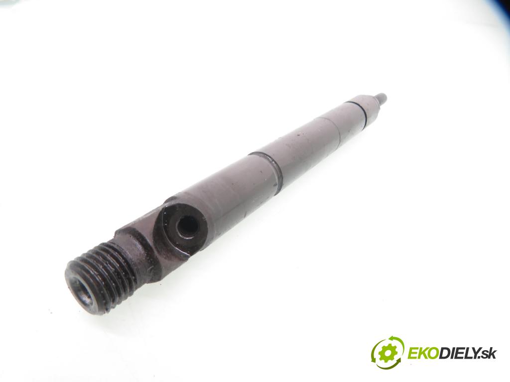 FORD TRANSIT Furgon (FA_ _) FURGON 2002 66,00 2.4 DI (FAA_, FAB_, FAC_, FAD_) - D2FA 2402,00 vstrekovač TJBB02601D (Vstrekovač paliva)